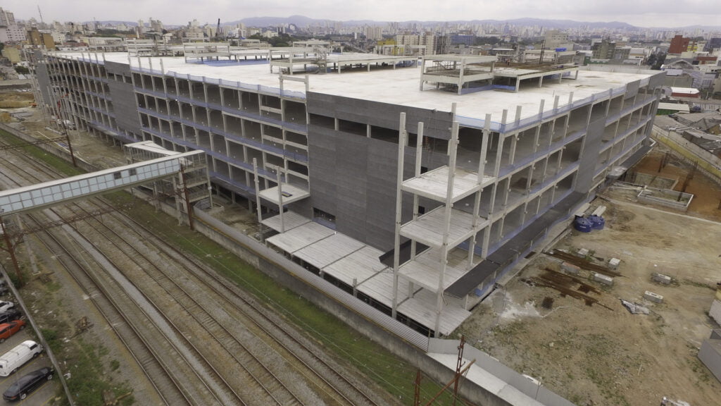 feira-da-madrugada-em-construcao
